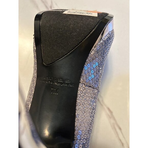NWT NINE WEST METALLIC SILVER HEEL SEQUIN OPEN TOE HEELS - 7 - Picture 16 of 16